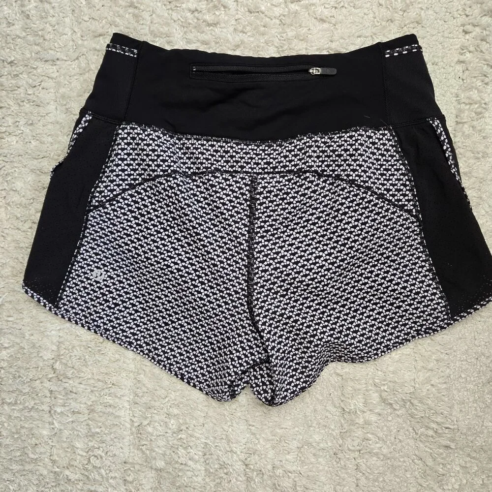 Lululemon Real Quick Short Size 4 in Monochromic Black - Picture 6 of 9